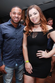 
<a style='margin-left: 5px;' class='btn btn-xs btn-social btn-facebook' href='https://www.facebook.com/sharer/sharer.php?u=https://galeramix.s01.web.getmuller.com.br/imagem/a39/800-800-90/conteudo/site_galerias/39/raca-negra-petry-galera-mix-74.jpg' rel='popup' data-width='500' data-height='400'><i class='fa fa-facebook'></i>Compartilhar <span class='hidden-xs'>no Facebook</span>
</a> 
<a class='btn btn-default btn-xs' target='_blank' href='imagem/a39/800-800-90/conteudo/site_galerias/39/raca-negra-petry-galera-mix-74.jpg'>
<span class='glyphicon glyphicon-cloud-download'></span> Salvar
</a>
