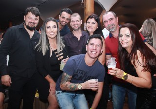 
<a style='margin-left: 5px;' class='btn btn-xs btn-social btn-facebook' href='https://www.facebook.com/sharer/sharer.php?u=https://galeramix.s01.web.getmuller.com.br/imagem/a39/800-800-90/conteudo/site_galerias/39/raca-negra-petry-galera-mix-77.jpg' rel='popup' data-width='500' data-height='400'><i class='fa fa-facebook'></i>Compartilhar <span class='hidden-xs'>no Facebook</span>
</a> 
<a class='btn btn-default btn-xs' target='_blank' href='imagem/a39/800-800-90/conteudo/site_galerias/39/raca-negra-petry-galera-mix-77.jpg'>
<span class='glyphicon glyphicon-cloud-download'></span> Salvar
</a>
