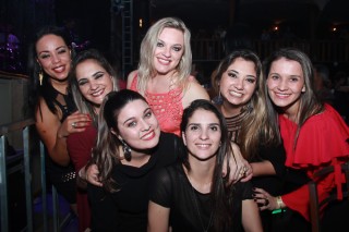 
<a style='margin-left: 5px;' class='btn btn-xs btn-social btn-facebook' href='https://www.facebook.com/sharer/sharer.php?u=https://galeramix.s01.web.getmuller.com.br/imagem/a39/800-800-90/conteudo/site_galerias/39/raca-negra-petry-galera-mix-88.jpg' rel='popup' data-width='500' data-height='400'><i class='fa fa-facebook'></i>Compartilhar <span class='hidden-xs'>no Facebook</span>
</a> 
<a class='btn btn-default btn-xs' target='_blank' href='imagem/a39/800-800-90/conteudo/site_galerias/39/raca-negra-petry-galera-mix-88.jpg'>
<span class='glyphicon glyphicon-cloud-download'></span> Salvar
</a>
