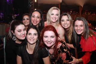 
<a style='margin-left: 5px;' class='btn btn-xs btn-social btn-facebook' href='https://www.facebook.com/sharer/sharer.php?u=https://galeramix.s01.web.getmuller.com.br/imagem/a39/800-800-90/conteudo/site_galerias/39/raca-negra-petry-galera-mix-89.jpg' rel='popup' data-width='500' data-height='400'><i class='fa fa-facebook'></i>Compartilhar <span class='hidden-xs'>no Facebook</span>
</a> 
<a class='btn btn-default btn-xs' target='_blank' href='imagem/a39/800-800-90/conteudo/site_galerias/39/raca-negra-petry-galera-mix-89.jpg'>
<span class='glyphicon glyphicon-cloud-download'></span> Salvar
</a>
