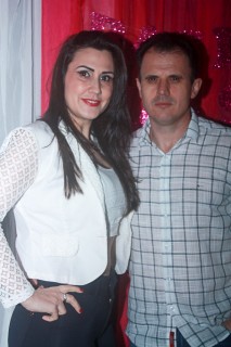 
        <a style='margin-left: 5px;' class='btn btn-xs btn-social btn-facebook' href='https://www.facebook.com/sharer/sharer.php?u=https://galeramix.s01.web.getmuller.com.br/imagem/a41/800-800-90/conteudo/site_galerias/41/baile-das-rosa-ctg-fogao-de-lenha-galera-mix-105.jpg' rel='popup' data-width='500' data-height='400'><i class='fa fa-facebook'></i>Compartilhar <span class='hidden-xs'>no Facebook</span>
    </a> 
    <a class='btn btn-default btn-xs' target='_blank' href='imagem/a41/800-800-90/conteudo/site_galerias/41/baile-das-rosa-ctg-fogao-de-lenha-galera-mix-105.jpg'>
        <span class='glyphicon glyphicon-cloud-download'></span> Salvar
    </a>
    