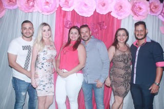 
<a style='margin-left: 5px;' class='btn btn-xs btn-social btn-facebook' href='https://www.facebook.com/sharer/sharer.php?u=https://galeramix.s01.web.getmuller.com.br/imagem/a41/800-800-90/conteudo/site_galerias/41/baile-das-rosa-ctg-fogao-de-lenha-galera-mix-36.jpg' rel='popup' data-width='500' data-height='400'><i class='fa fa-facebook'></i>Compartilhar <span class='hidden-xs'>no Facebook</span>
</a> 
<a class='btn btn-default btn-xs' target='_blank' href='imagem/a41/800-800-90/conteudo/site_galerias/41/baile-das-rosa-ctg-fogao-de-lenha-galera-mix-36.jpg'>
<span class='glyphicon glyphicon-cloud-download'></span> Salvar
</a>
