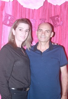 
<a style='margin-left: 5px;' class='btn btn-xs btn-social btn-facebook' href='https://www.facebook.com/sharer/sharer.php?u=https://galeramix.s01.web.getmuller.com.br/imagem/a41/800-800-90/conteudo/site_galerias/41/baile-das-rosa-ctg-fogao-de-lenha-galera-mix-42.jpg' rel='popup' data-width='500' data-height='400'><i class='fa fa-facebook'></i>Compartilhar <span class='hidden-xs'>no Facebook</span>
</a> 
<a class='btn btn-default btn-xs' target='_blank' href='imagem/a41/800-800-90/conteudo/site_galerias/41/baile-das-rosa-ctg-fogao-de-lenha-galera-mix-42.jpg'>
<span class='glyphicon glyphicon-cloud-download'></span> Salvar
</a>
