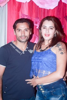 
<a style='margin-left: 5px;' class='btn btn-xs btn-social btn-facebook' href='https://www.facebook.com/sharer/sharer.php?u=https://galeramix.s01.web.getmuller.com.br/imagem/a41/800-800-90/conteudo/site_galerias/41/baile-das-rosa-ctg-fogao-de-lenha-galera-mix-44.jpg' rel='popup' data-width='500' data-height='400'><i class='fa fa-facebook'></i>Compartilhar <span class='hidden-xs'>no Facebook</span>
</a> 
<a class='btn btn-default btn-xs' target='_blank' href='imagem/a41/800-800-90/conteudo/site_galerias/41/baile-das-rosa-ctg-fogao-de-lenha-galera-mix-44.jpg'>
<span class='glyphicon glyphicon-cloud-download'></span> Salvar
</a>
