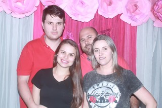 
<a style='margin-left: 5px;' class='btn btn-xs btn-social btn-facebook' href='https://www.facebook.com/sharer/sharer.php?u=https://galeramix.s01.web.getmuller.com.br/imagem/a41/800-800-90/conteudo/site_galerias/41/baile-das-rosa-ctg-fogao-de-lenha-galera-mix-51.jpg' rel='popup' data-width='500' data-height='400'><i class='fa fa-facebook'></i>Compartilhar <span class='hidden-xs'>no Facebook</span>
</a> 
<a class='btn btn-default btn-xs' target='_blank' href='imagem/a41/800-800-90/conteudo/site_galerias/41/baile-das-rosa-ctg-fogao-de-lenha-galera-mix-51.jpg'>
<span class='glyphicon glyphicon-cloud-download'></span> Salvar
</a>
