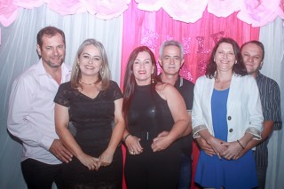 
<a style='margin-left: 5px;' class='btn btn-xs btn-social btn-facebook' href='https://www.facebook.com/sharer/sharer.php?u=https://galeramix.s01.web.getmuller.com.br/imagem/a41/800-800-90/conteudo/site_galerias/41/baile-das-rosa-ctg-fogao-de-lenha-galera-mix-75.jpg' rel='popup' data-width='500' data-height='400'><i class='fa fa-facebook'></i>Compartilhar <span class='hidden-xs'>no Facebook</span>
</a> 
<a class='btn btn-default btn-xs' target='_blank' href='imagem/a41/800-800-90/conteudo/site_galerias/41/baile-das-rosa-ctg-fogao-de-lenha-galera-mix-75.jpg'>
<span class='glyphicon glyphicon-cloud-download'></span> Salvar
</a>
