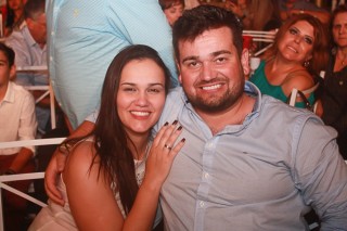 
<a style='margin-left: 5px;' class='btn btn-xs btn-social btn-facebook' href='https://www.facebook.com/sharer/sharer.php?u=https://galeramix.s01.web.getmuller.com.br/imagem/a44/800-800-90/conteudo/site_galerias/44/milionario-e-marciano-galera-mix-55.jpg' rel='popup' data-width='500' data-height='400'><i class='fa fa-facebook'></i>Compartilhar <span class='hidden-xs'>no Facebook</span>
</a> 
<a class='btn btn-default btn-xs' target='_blank' href='imagem/a44/800-800-90/conteudo/site_galerias/44/milionario-e-marciano-galera-mix-55.jpg'>
<span class='glyphicon glyphicon-cloud-download'></span> Salvar
</a>
