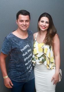 
<a style='margin-left: 5px;' class='btn btn-xs btn-social btn-facebook' href='https://www.facebook.com/sharer/sharer.php?u=https://galeramix.s01.web.getmuller.com.br/imagem/a45/800-800-90/conteudo/site_galerias/45/live-eventos-galera-mix-20.jpg' rel='popup' data-width='500' data-height='400'><i class='fa fa-facebook'></i>Compartilhar <span class='hidden-xs'>no Facebook</span>
</a> 
<a class='btn btn-default btn-xs' target='_blank' href='imagem/a45/800-800-90/conteudo/site_galerias/45/live-eventos-galera-mix-20.jpg'>
<span class='glyphicon glyphicon-cloud-download'></span> Salvar
</a>
