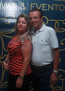 
<a style='margin-left: 5px;' class='btn btn-xs btn-social btn-facebook' href='https://www.facebook.com/sharer/sharer.php?u=https://galeramix.s01.web.getmuller.com.br/imagem/a45/800-800-90/conteudo/site_galerias/45/live-eventos-galera-mix-84.jpg' rel='popup' data-width='500' data-height='400'><i class='fa fa-facebook'></i>Compartilhar <span class='hidden-xs'>no Facebook</span>
</a> 
<a class='btn btn-default btn-xs' target='_blank' href='imagem/a45/800-800-90/conteudo/site_galerias/45/live-eventos-galera-mix-84.jpg'>
<span class='glyphicon glyphicon-cloud-download'></span> Salvar
</a>
