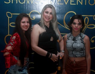 
<a style='margin-left: 5px;' class='btn btn-xs btn-social btn-facebook' href='https://www.facebook.com/sharer/sharer.php?u=https://galeramix.s01.web.getmuller.com.br/imagem/a45/800-800-90/conteudo/site_galerias/45/live-eventos-galera-mix-93.jpg' rel='popup' data-width='500' data-height='400'><i class='fa fa-facebook'></i>Compartilhar <span class='hidden-xs'>no Facebook</span>
</a> 
<a class='btn btn-default btn-xs' target='_blank' href='imagem/a45/800-800-90/conteudo/site_galerias/45/live-eventos-galera-mix-93.jpg'>
<span class='glyphicon glyphicon-cloud-download'></span> Salvar
</a>
