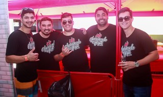 
                    <a style='margin-left: 5px;' class='btn btn-xs btn-social btn-facebook' href='https://www.facebook.com/sharer/sharer.php?u=https://galeramix.s01.web.getmuller.com.br/imagem/a46/800-800-90/conteudo/site_galerias/46/churrascada-afajti-tijucas-galera-mix-12.jpg' rel='popup' data-width='500' data-height='400'><i class='fa fa-facebook'></i>Compartilhar <span class='hidden-xs'>no Facebook</span>
                </a> 
                <a class='btn btn-default btn-xs' target='_blank' href='imagem/a46/800-800-90/conteudo/site_galerias/46/churrascada-afajti-tijucas-galera-mix-12.jpg'>
                    <span class='glyphicon glyphicon-cloud-download'></span> Salvar
                </a>
                