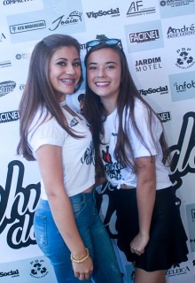 
<a style='margin-left: 5px;' class='btn btn-xs btn-social btn-facebook' href='https://www.facebook.com/sharer/sharer.php?u=https://galeramix.s01.web.getmuller.com.br/imagem/a46/800-800-90/conteudo/site_galerias/46/churrascada-afajti-tijucas-galera-mix-20.jpg' rel='popup' data-width='500' data-height='400'><i class='fa fa-facebook'></i>Compartilhar <span class='hidden-xs'>no Facebook</span>
</a> 
<a class='btn btn-default btn-xs' target='_blank' href='imagem/a46/800-800-90/conteudo/site_galerias/46/churrascada-afajti-tijucas-galera-mix-20.jpg'>
<span class='glyphicon glyphicon-cloud-download'></span> Salvar
</a>
