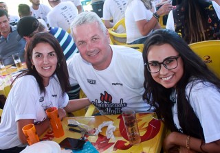 
<a style='margin-left: 5px;' class='btn btn-xs btn-social btn-facebook' href='https://www.facebook.com/sharer/sharer.php?u=https://galeramix.s01.web.getmuller.com.br/imagem/a46/800-800-90/conteudo/site_galerias/46/churrascada-afajti-tijucas-galera-mix-21.jpg' rel='popup' data-width='500' data-height='400'><i class='fa fa-facebook'></i>Compartilhar <span class='hidden-xs'>no Facebook</span>
</a> 
<a class='btn btn-default btn-xs' target='_blank' href='imagem/a46/800-800-90/conteudo/site_galerias/46/churrascada-afajti-tijucas-galera-mix-21.jpg'>
<span class='glyphicon glyphicon-cloud-download'></span> Salvar
</a>
