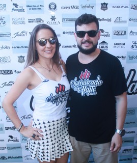 
<a style='margin-left: 5px;' class='btn btn-xs btn-social btn-facebook' href='https://www.facebook.com/sharer/sharer.php?u=https://galeramix.s01.web.getmuller.com.br/imagem/a46/800-800-90/conteudo/site_galerias/46/churrascada-afajti-tijucas-galera-mix-43.jpg' rel='popup' data-width='500' data-height='400'><i class='fa fa-facebook'></i>Compartilhar <span class='hidden-xs'>no Facebook</span>
</a> 
<a class='btn btn-default btn-xs' target='_blank' href='imagem/a46/800-800-90/conteudo/site_galerias/46/churrascada-afajti-tijucas-galera-mix-43.jpg'>
<span class='glyphicon glyphicon-cloud-download'></span> Salvar
</a>
