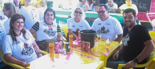 
<a style='margin-left: 5px;' class='btn btn-xs btn-social btn-facebook' href='https://www.facebook.com/sharer/sharer.php?u=https://galeramix.s01.web.getmuller.com.br/imagem/a46/800-800-90/conteudo/site_galerias/46/churrascada-afajti-tijucas-galera-mix-63.jpg' rel='popup' data-width='500' data-height='400'><i class='fa fa-facebook'></i>Compartilhar <span class='hidden-xs'>no Facebook</span>
</a> 
<a class='btn btn-default btn-xs' target='_blank' href='imagem/a46/800-800-90/conteudo/site_galerias/46/churrascada-afajti-tijucas-galera-mix-63.jpg'>
<span class='glyphicon glyphicon-cloud-download'></span> Salvar
</a>
