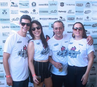 
<a style='margin-left: 5px;' class='btn btn-xs btn-social btn-facebook' href='https://www.facebook.com/sharer/sharer.php?u=https://galeramix.s01.web.getmuller.com.br/imagem/a46/800-800-90/conteudo/site_galerias/46/churrascada-afajti-tijucas-galera-mix-72.jpg' rel='popup' data-width='500' data-height='400'><i class='fa fa-facebook'></i>Compartilhar <span class='hidden-xs'>no Facebook</span>
</a> 
<a class='btn btn-default btn-xs' target='_blank' href='imagem/a46/800-800-90/conteudo/site_galerias/46/churrascada-afajti-tijucas-galera-mix-72.jpg'>
<span class='glyphicon glyphicon-cloud-download'></span> Salvar
</a>
