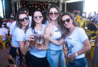 
<a style='margin-left: 5px;' class='btn btn-xs btn-social btn-facebook' href='https://www.facebook.com/sharer/sharer.php?u=https://galeramix.s01.web.getmuller.com.br/imagem/a46/800-800-90/conteudo/site_galerias/46/churrascada-afajti-tijucas-galera-mix-74.jpg' rel='popup' data-width='500' data-height='400'><i class='fa fa-facebook'></i>Compartilhar <span class='hidden-xs'>no Facebook</span>
</a> 
<a class='btn btn-default btn-xs' target='_blank' href='imagem/a46/800-800-90/conteudo/site_galerias/46/churrascada-afajti-tijucas-galera-mix-74.jpg'>
<span class='glyphicon glyphicon-cloud-download'></span> Salvar
</a>
