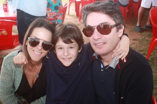 
<a style='margin-left: 5px;' class='btn btn-xs btn-social btn-facebook' href='https://www.facebook.com/sharer/sharer.php?u=https://galeramix.s01.web.getmuller.com.br/imagem/a47/800-800-90/conteudo/site_galerias/47/feijoada-consciencia-negra-casarao-gallotti-tijucas-2.jpg' rel='popup' data-width='500' data-height='400'><i class='fa fa-facebook'></i>Compartilhar <span class='hidden-xs'>no Facebook</span>
</a> 
<a class='btn btn-default btn-xs' target='_blank' href='imagem/a47/800-800-90/conteudo/site_galerias/47/feijoada-consciencia-negra-casarao-gallotti-tijucas-2.jpg'>
<span class='glyphicon glyphicon-cloud-download'></span> Salvar
</a>
