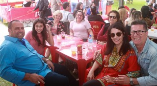 
<a style='margin-left: 5px;' class='btn btn-xs btn-social btn-facebook' href='https://www.facebook.com/sharer/sharer.php?u=https://galeramix.s01.web.getmuller.com.br/imagem/a47/800-800-90/conteudo/site_galerias/47/feijoada-consciencia-negra-casarao-gallotti-tijucas-21.jpg' rel='popup' data-width='500' data-height='400'><i class='fa fa-facebook'></i>Compartilhar <span class='hidden-xs'>no Facebook</span>
</a> 
<a class='btn btn-default btn-xs' target='_blank' href='imagem/a47/800-800-90/conteudo/site_galerias/47/feijoada-consciencia-negra-casarao-gallotti-tijucas-21.jpg'>
<span class='glyphicon glyphicon-cloud-download'></span> Salvar
</a>
