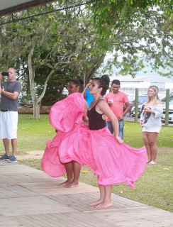 
<a style='margin-left: 5px;' class='btn btn-xs btn-social btn-facebook' href='https://www.facebook.com/sharer/sharer.php?u=https://galeramix.s01.web.getmuller.com.br/imagem/a47/800-800-90/conteudo/site_galerias/47/feijoada-consciencia-negra-casarao-gallotti-tijucas-34.jpg' rel='popup' data-width='500' data-height='400'><i class='fa fa-facebook'></i>Compartilhar <span class='hidden-xs'>no Facebook</span>
</a> 
<a class='btn btn-default btn-xs' target='_blank' href='imagem/a47/800-800-90/conteudo/site_galerias/47/feijoada-consciencia-negra-casarao-gallotti-tijucas-34.jpg'>
<span class='glyphicon glyphicon-cloud-download'></span> Salvar
</a>
