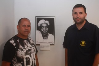 
<a style='margin-left: 5px;' class='btn btn-xs btn-social btn-facebook' href='https://www.facebook.com/sharer/sharer.php?u=https://galeramix.s01.web.getmuller.com.br/imagem/a47/800-800-90/conteudo/site_galerias/47/feijoada-consciencia-negra-casarao-gallotti-tijucas-59.jpg' rel='popup' data-width='500' data-height='400'><i class='fa fa-facebook'></i>Compartilhar <span class='hidden-xs'>no Facebook</span>
</a> 
<a class='btn btn-default btn-xs' target='_blank' href='imagem/a47/800-800-90/conteudo/site_galerias/47/feijoada-consciencia-negra-casarao-gallotti-tijucas-59.jpg'>
<span class='glyphicon glyphicon-cloud-download'></span> Salvar
</a>
