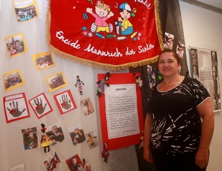 
<a style='margin-left: 5px;' class='btn btn-xs btn-social btn-facebook' href='https://www.facebook.com/sharer/sharer.php?u=https://galeramix.s01.web.getmuller.com.br/imagem/a47/800-800-90/conteudo/site_galerias/47/feijoada-consciencia-negra-casarao-gallotti-tijucas-61.jpg' rel='popup' data-width='500' data-height='400'><i class='fa fa-facebook'></i>Compartilhar <span class='hidden-xs'>no Facebook</span>
</a> 
<a class='btn btn-default btn-xs' target='_blank' href='imagem/a47/800-800-90/conteudo/site_galerias/47/feijoada-consciencia-negra-casarao-gallotti-tijucas-61.jpg'>
<span class='glyphicon glyphicon-cloud-download'></span> Salvar
</a>
