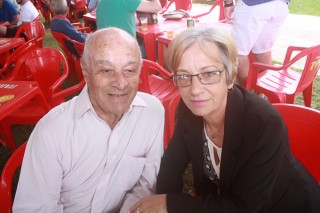 
<a style='margin-left: 5px;' class='btn btn-xs btn-social btn-facebook' href='https://www.facebook.com/sharer/sharer.php?u=https://galeramix.s01.web.getmuller.com.br/imagem/a47/800-800-90/conteudo/site_galerias/47/feijoada-consciencia-negra-casarao-gallotti-tijucas-67.jpg' rel='popup' data-width='500' data-height='400'><i class='fa fa-facebook'></i>Compartilhar <span class='hidden-xs'>no Facebook</span>
</a> 
<a class='btn btn-default btn-xs' target='_blank' href='imagem/a47/800-800-90/conteudo/site_galerias/47/feijoada-consciencia-negra-casarao-gallotti-tijucas-67.jpg'>
<span class='glyphicon glyphicon-cloud-download'></span> Salvar
</a>
