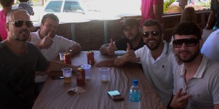 
<a style='margin-left: 5px;' class='btn btn-xs btn-social btn-facebook' href='https://www.facebook.com/sharer/sharer.php?u=https://galeramix.s01.web.getmuller.com.br/imagem/a48/800-800-90/conteudo/site_galerias/48/1-costelaco-da-amizade-pista-do-binho-canelinha-3.jpg' rel='popup' data-width='500' data-height='400'><i class='fa fa-facebook'></i>Compartilhar <span class='hidden-xs'>no Facebook</span>
</a> 
<a class='btn btn-default btn-xs' target='_blank' href='imagem/a48/800-800-90/conteudo/site_galerias/48/1-costelaco-da-amizade-pista-do-binho-canelinha-3.jpg'>
<span class='glyphicon glyphicon-cloud-download'></span> Salvar
</a>
