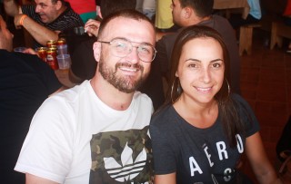 
<a style='margin-left: 5px;' class='btn btn-xs btn-social btn-facebook' href='https://www.facebook.com/sharer/sharer.php?u=https://galeramix.s01.web.getmuller.com.br/imagem/a48/800-800-90/conteudo/site_galerias/48/1-costelaco-da-amizade-pista-do-binho-canelinha-36.jpg' rel='popup' data-width='500' data-height='400'><i class='fa fa-facebook'></i>Compartilhar <span class='hidden-xs'>no Facebook</span>
</a> 
<a class='btn btn-default btn-xs' target='_blank' href='imagem/a48/800-800-90/conteudo/site_galerias/48/1-costelaco-da-amizade-pista-do-binho-canelinha-36.jpg'>
<span class='glyphicon glyphicon-cloud-download'></span> Salvar
</a>
