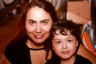 
<a style='margin-left: 5px;' class='btn btn-xs btn-social btn-facebook' href='https://www.facebook.com/sharer/sharer.php?u=https://galeramix.s01.web.getmuller.com.br/imagem/a48/800-800-90/conteudo/site_galerias/48/1-costelaco-da-amizade-pista-do-binho-canelinha-6.jpg' rel='popup' data-width='500' data-height='400'><i class='fa fa-facebook'></i>Compartilhar <span class='hidden-xs'>no Facebook</span>
</a> 
<a class='btn btn-default btn-xs' target='_blank' href='imagem/a48/800-800-90/conteudo/site_galerias/48/1-costelaco-da-amizade-pista-do-binho-canelinha-6.jpg'>
<span class='glyphicon glyphicon-cloud-download'></span> Salvar
</a>
