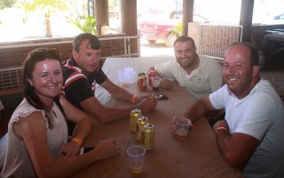 
<a style='margin-left: 5px;' class='btn btn-xs btn-social btn-facebook' href='https://www.facebook.com/sharer/sharer.php?u=https://galeramix.s01.web.getmuller.com.br/imagem/a48/800-800-90/conteudo/site_galerias/48/1-costelaco-da-amizade-pista-do-binho-canelinha-73.jpg' rel='popup' data-width='500' data-height='400'><i class='fa fa-facebook'></i>Compartilhar <span class='hidden-xs'>no Facebook</span>
</a> 
<a class='btn btn-default btn-xs' target='_blank' href='imagem/a48/800-800-90/conteudo/site_galerias/48/1-costelaco-da-amizade-pista-do-binho-canelinha-73.jpg'>
<span class='glyphicon glyphicon-cloud-download'></span> Salvar
</a>
