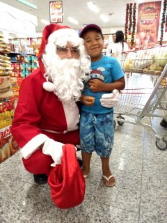 
                        <a style='margin-left: 5px;' class='btn btn-xs btn-social btn-facebook' href='https://www.facebook.com/sharer/sharer.php?u=https://galeramix.s01.web.getmuller.com.br/imagem/a49/800-800-90/conteudo/site_galerias/49/2018-papai-noel-galera-mix-loja-do-gorial-natal-tijucas-12.jpg' rel='popup' data-width='500' data-height='400'><i class='fa fa-facebook'></i>Compartilhar <span class='hidden-xs'>no Facebook</span>
                    </a> 
                    <a class='btn btn-default btn-xs' target='_blank' href='imagem/a49/800-800-90/conteudo/site_galerias/49/2018-papai-noel-galera-mix-loja-do-gorial-natal-tijucas-12.jpg'>
                        <span class='glyphicon glyphicon-cloud-download'></span> Salvar
                    </a>
                    