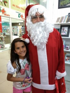 
<a style='margin-left: 5px;' class='btn btn-xs btn-social btn-facebook' href='https://www.facebook.com/sharer/sharer.php?u=https://galeramix.s01.web.getmuller.com.br/imagem/a49/800-800-90/conteudo/site_galerias/49/2018-papai-noel-galera-mix-loja-do-gorial-natal-tijucas-4.jpg' rel='popup' data-width='500' data-height='400'><i class='fa fa-facebook'></i>Compartilhar <span class='hidden-xs'>no Facebook</span>
</a> 
<a class='btn btn-default btn-xs' target='_blank' href='imagem/a49/800-800-90/conteudo/site_galerias/49/2018-papai-noel-galera-mix-loja-do-gorial-natal-tijucas-4.jpg'>
<span class='glyphicon glyphicon-cloud-download'></span> Salvar
</a>
