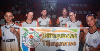 
                                <a style='margin-left: 5px;' class='btn btn-xs btn-social btn-facebook' href='https://www.facebook.com/sharer/sharer.php?u=https://galeramix.s01.web.getmuller.com.br/imagem/a52/800-800-90/conteudo/site_galerias/52/xv-olimpiadas-tijuquense-10.jpg' rel='popup' data-width='500' data-height='400'><i class='fa fa-facebook'></i>Compartilhar <span class='hidden-xs'>no Facebook</span>
                            </a> 
                            <a class='btn btn-default btn-xs' target='_blank' href='imagem/a52/800-800-90/conteudo/site_galerias/52/xv-olimpiadas-tijuquense-10.jpg'>
                                <span class='glyphicon glyphicon-cloud-download'></span> Salvar
                            </a>
                            