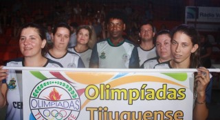 
<a style='margin-left: 5px;' class='btn btn-xs btn-social btn-facebook' href='https://www.facebook.com/sharer/sharer.php?u=https://galeramix.s01.web.getmuller.com.br/imagem/a52/800-800-90/conteudo/site_galerias/52/xv-olimpiadas-tijuquense-20.jpg' rel='popup' data-width='500' data-height='400'><i class='fa fa-facebook'></i>Compartilhar <span class='hidden-xs'>no Facebook</span>
</a> 
<a class='btn btn-default btn-xs' target='_blank' href='imagem/a52/800-800-90/conteudo/site_galerias/52/xv-olimpiadas-tijuquense-20.jpg'>
<span class='glyphicon glyphicon-cloud-download'></span> Salvar
</a>
