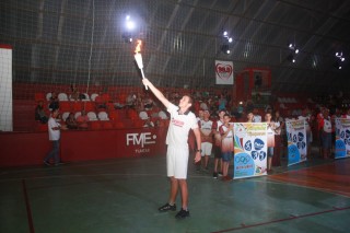 
<a style='margin-left: 5px;' class='btn btn-xs btn-social btn-facebook' href='https://www.facebook.com/sharer/sharer.php?u=https://galeramix.s01.web.getmuller.com.br/imagem/a52/800-800-90/conteudo/site_galerias/52/xv-olimpiadas-tijuquense-28.jpg' rel='popup' data-width='500' data-height='400'><i class='fa fa-facebook'></i>Compartilhar <span class='hidden-xs'>no Facebook</span>
</a> 
<a class='btn btn-default btn-xs' target='_blank' href='imagem/a52/800-800-90/conteudo/site_galerias/52/xv-olimpiadas-tijuquense-28.jpg'>
<span class='glyphicon glyphicon-cloud-download'></span> Salvar
</a>
