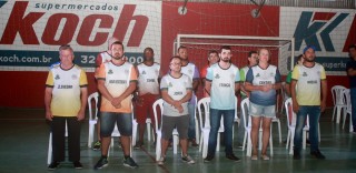 
<a style='margin-left: 5px;' class='btn btn-xs btn-social btn-facebook' href='https://www.facebook.com/sharer/sharer.php?u=https://galeramix.s01.web.getmuller.com.br/imagem/a52/800-800-90/conteudo/site_galerias/52/xv-olimpiadas-tijuquense-4.jpg' rel='popup' data-width='500' data-height='400'><i class='fa fa-facebook'></i>Compartilhar <span class='hidden-xs'>no Facebook</span>
</a> 
<a class='btn btn-default btn-xs' target='_blank' href='imagem/a52/800-800-90/conteudo/site_galerias/52/xv-olimpiadas-tijuquense-4.jpg'>
<span class='glyphicon glyphicon-cloud-download'></span> Salvar
</a>
