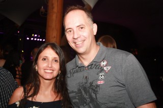 
<a style='margin-left: 5px;' class='btn btn-xs btn-social btn-facebook' href='https://www.facebook.com/sharer/sharer.php?u=https://galeramix.s01.web.getmuller.com.br/imagem/a53/800-800-90/conteudo/site_galerias/53/petry-26.jpg' rel='popup' data-width='500' data-height='400'><i class='fa fa-facebook'></i>Compartilhar <span class='hidden-xs'>no Facebook</span>
</a> 
<a class='btn btn-default btn-xs' target='_blank' href='imagem/a53/800-800-90/conteudo/site_galerias/53/petry-26.jpg'>
<span class='glyphicon glyphicon-cloud-download'></span> Salvar
</a>
