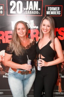 
<a style='margin-left: 5px;' class='btn btn-xs btn-social btn-facebook' href='https://www.facebook.com/sharer/sharer.php?u=https://galeramix.s01.web.getmuller.com.br/imagem/a53/800-800-90/conteudo/site_galerias/53/petry-75.jpg' rel='popup' data-width='500' data-height='400'><i class='fa fa-facebook'></i>Compartilhar <span class='hidden-xs'>no Facebook</span>
</a> 
<a class='btn btn-default btn-xs' target='_blank' href='imagem/a53/800-800-90/conteudo/site_galerias/53/petry-75.jpg'>
<span class='glyphicon glyphicon-cloud-download'></span> Salvar
</a>
