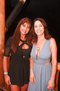 
<a style='margin-left: 5px;' class='btn btn-xs btn-social btn-facebook' href='https://www.facebook.com/sharer/sharer.php?u=https://galeramix.s01.web.getmuller.com.br/imagem/a53/800-800-90/conteudo/site_galerias/53/petry-99.jpg' rel='popup' data-width='500' data-height='400'><i class='fa fa-facebook'></i>Compartilhar <span class='hidden-xs'>no Facebook</span>
</a> 
<a class='btn btn-default btn-xs' target='_blank' href='imagem/a53/800-800-90/conteudo/site_galerias/53/petry-99.jpg'>
<span class='glyphicon glyphicon-cloud-download'></span> Salvar
</a>
