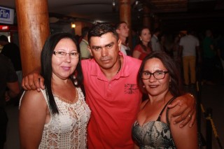 
<a style='margin-left: 5px;' class='btn btn-xs btn-social btn-facebook' href='https://www.facebook.com/sharer/sharer.php?u=https://galeramix.s01.web.getmuller.com.br/imagem/a55/800-800-90/conteudo/site_galerias/55/img8401.jpg' rel='popup' data-width='500' data-height='400'><i class='fa fa-facebook'></i>Compartilhar <span class='hidden-xs'>no Facebook</span>
</a> 
<a class='btn btn-default btn-xs' target='_blank' href='imagem/a55/800-800-90/conteudo/site_galerias/55/img8401.jpg'>
<span class='glyphicon glyphicon-cloud-download'></span> Salvar
</a>
