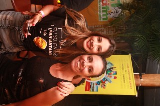 
<a style='margin-left: 5px;' class='btn btn-xs btn-social btn-facebook' href='https://www.facebook.com/sharer/sharer.php?u=https://galeramix.s01.web.getmuller.com.br/imagem/a55/800-800-90/conteudo/site_galerias/55/img8413.jpg' rel='popup' data-width='500' data-height='400'><i class='fa fa-facebook'></i>Compartilhar <span class='hidden-xs'>no Facebook</span>
</a> 
<a class='btn btn-default btn-xs' target='_blank' href='imagem/a55/800-800-90/conteudo/site_galerias/55/img8413.jpg'>
<span class='glyphicon glyphicon-cloud-download'></span> Salvar
</a>
