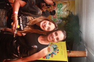 
<a style='margin-left: 5px;' class='btn btn-xs btn-social btn-facebook' href='https://www.facebook.com/sharer/sharer.php?u=https://galeramix.s01.web.getmuller.com.br/imagem/a55/800-800-90/conteudo/site_galerias/55/img8415.jpg' rel='popup' data-width='500' data-height='400'><i class='fa fa-facebook'></i>Compartilhar <span class='hidden-xs'>no Facebook</span>
</a> 
<a class='btn btn-default btn-xs' target='_blank' href='imagem/a55/800-800-90/conteudo/site_galerias/55/img8415.jpg'>
<span class='glyphicon glyphicon-cloud-download'></span> Salvar
</a>
