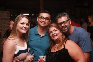 
<a style='margin-left: 5px;' class='btn btn-xs btn-social btn-facebook' href='https://www.facebook.com/sharer/sharer.php?u=https://galeramix.s01.web.getmuller.com.br/imagem/a55/800-800-90/conteudo/site_galerias/55/img8416.jpg' rel='popup' data-width='500' data-height='400'><i class='fa fa-facebook'></i>Compartilhar <span class='hidden-xs'>no Facebook</span>
</a> 
<a class='btn btn-default btn-xs' target='_blank' href='imagem/a55/800-800-90/conteudo/site_galerias/55/img8416.jpg'>
<span class='glyphicon glyphicon-cloud-download'></span> Salvar
</a>
