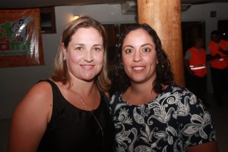 
<a style='margin-left: 5px;' class='btn btn-xs btn-social btn-facebook' href='https://www.facebook.com/sharer/sharer.php?u=https://galeramix.s01.web.getmuller.com.br/imagem/a55/800-800-90/conteudo/site_galerias/55/img8423.jpg' rel='popup' data-width='500' data-height='400'><i class='fa fa-facebook'></i>Compartilhar <span class='hidden-xs'>no Facebook</span>
</a> 
<a class='btn btn-default btn-xs' target='_blank' href='imagem/a55/800-800-90/conteudo/site_galerias/55/img8423.jpg'>
<span class='glyphicon glyphicon-cloud-download'></span> Salvar
</a>
