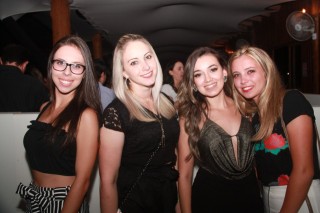 
<a style='margin-left: 5px;' class='btn btn-xs btn-social btn-facebook' href='https://www.facebook.com/sharer/sharer.php?u=https://galeramix.s01.web.getmuller.com.br/imagem/a55/800-800-90/conteudo/site_galerias/55/img8440.jpg' rel='popup' data-width='500' data-height='400'><i class='fa fa-facebook'></i>Compartilhar <span class='hidden-xs'>no Facebook</span>
</a> 
<a class='btn btn-default btn-xs' target='_blank' href='imagem/a55/800-800-90/conteudo/site_galerias/55/img8440.jpg'>
<span class='glyphicon glyphicon-cloud-download'></span> Salvar
</a>
