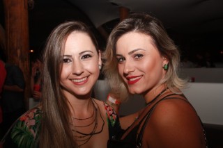 
<a style='margin-left: 5px;' class='btn btn-xs btn-social btn-facebook' href='https://www.facebook.com/sharer/sharer.php?u=https://galeramix.s01.web.getmuller.com.br/imagem/a55/800-800-90/conteudo/site_galerias/55/img8463.jpg' rel='popup' data-width='500' data-height='400'><i class='fa fa-facebook'></i>Compartilhar <span class='hidden-xs'>no Facebook</span>
</a> 
<a class='btn btn-default btn-xs' target='_blank' href='imagem/a55/800-800-90/conteudo/site_galerias/55/img8463.jpg'>
<span class='glyphicon glyphicon-cloud-download'></span> Salvar
</a>
