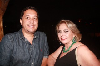 
<a style='margin-left: 5px;' class='btn btn-xs btn-social btn-facebook' href='https://www.facebook.com/sharer/sharer.php?u=https://galeramix.s01.web.getmuller.com.br/imagem/a55/800-800-90/conteudo/site_galerias/55/img8472.jpg' rel='popup' data-width='500' data-height='400'><i class='fa fa-facebook'></i>Compartilhar <span class='hidden-xs'>no Facebook</span>
</a> 
<a class='btn btn-default btn-xs' target='_blank' href='imagem/a55/800-800-90/conteudo/site_galerias/55/img8472.jpg'>
<span class='glyphicon glyphicon-cloud-download'></span> Salvar
</a>
