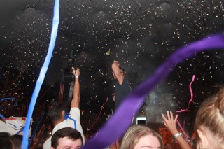 
<a style='margin-left: 5px;' class='btn btn-xs btn-social btn-facebook' href='https://www.facebook.com/sharer/sharer.php?u=https://galeramix.s01.web.getmuller.com.br/imagem/a55/800-800-90/conteudo/site_galerias/55/img8515.jpg' rel='popup' data-width='500' data-height='400'><i class='fa fa-facebook'></i>Compartilhar <span class='hidden-xs'>no Facebook</span>
</a> 
<a class='btn btn-default btn-xs' target='_blank' href='imagem/a55/800-800-90/conteudo/site_galerias/55/img8515.jpg'>
<span class='glyphicon glyphicon-cloud-download'></span> Salvar
</a>
