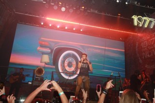 
<a style='margin-left: 5px;' class='btn btn-xs btn-social btn-facebook' href='https://www.facebook.com/sharer/sharer.php?u=https://galeramix.s01.web.getmuller.com.br/imagem/a55/800-800-90/conteudo/site_galerias/55/img8525.jpg' rel='popup' data-width='500' data-height='400'><i class='fa fa-facebook'></i>Compartilhar <span class='hidden-xs'>no Facebook</span>
</a> 
<a class='btn btn-default btn-xs' target='_blank' href='imagem/a55/800-800-90/conteudo/site_galerias/55/img8525.jpg'>
<span class='glyphicon glyphicon-cloud-download'></span> Salvar
</a>
